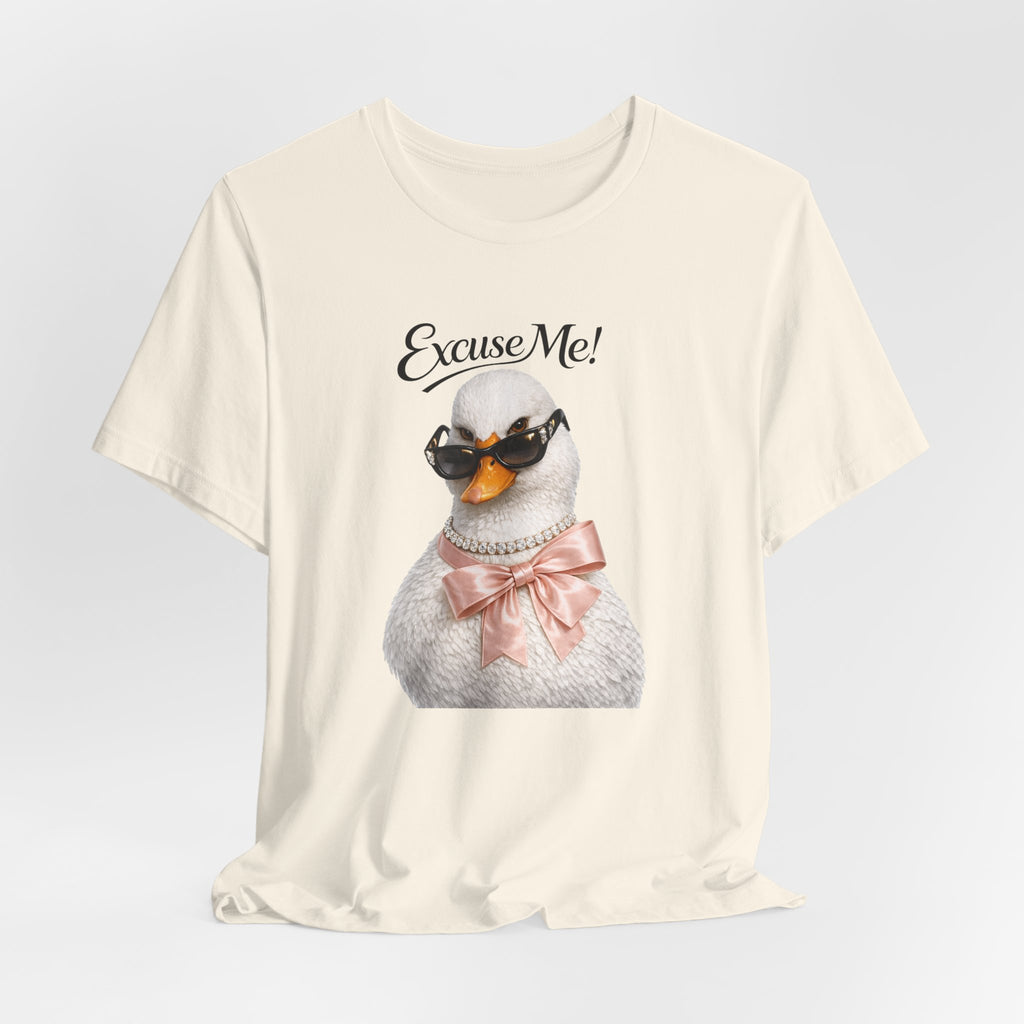 Excuse Me ! T-shirt Cygne Stylé — T-shirt graphique avec lunettes de soleil mignonnes et nœud papillon