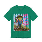 Frog Gardener Graphic Tee — "J'enterrer des choses... peut-être des plantes, peut-être des gens"
