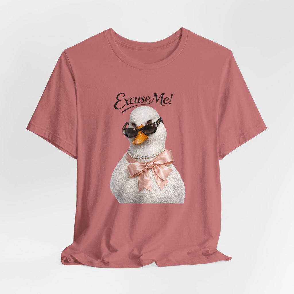Excuse Me ! T-shirt Cygne Stylé — T-shirt graphique avec lunettes de soleil mignonnes et nœud papillon