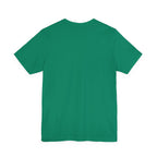 Frog Gardener Graphic Tee — "J'enterrer des choses... peut-être des plantes, peut-être des gens"