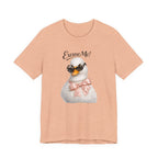 Excuse Me ! T-shirt Cygne Stylé — T-shirt graphique avec lunettes de soleil mignonnes et nœud papillon