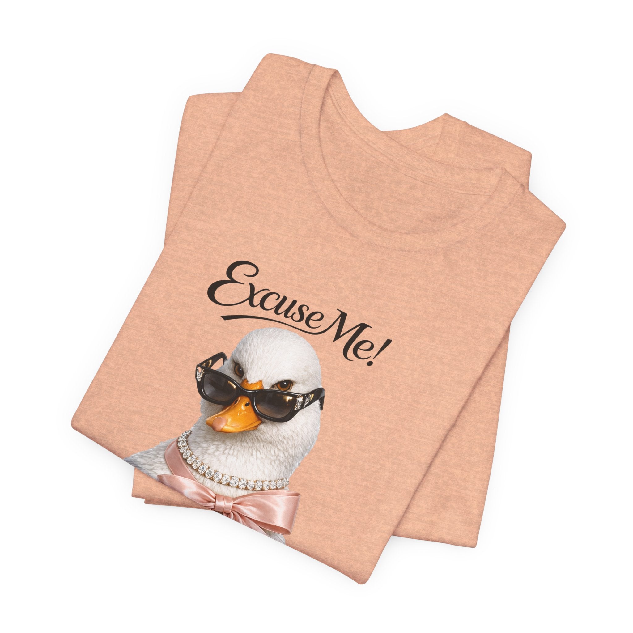 Excuse Me ! T-shirt Cygne Stylé — T-shirt graphique avec lunettes de soleil mignonnes et nœud papillon