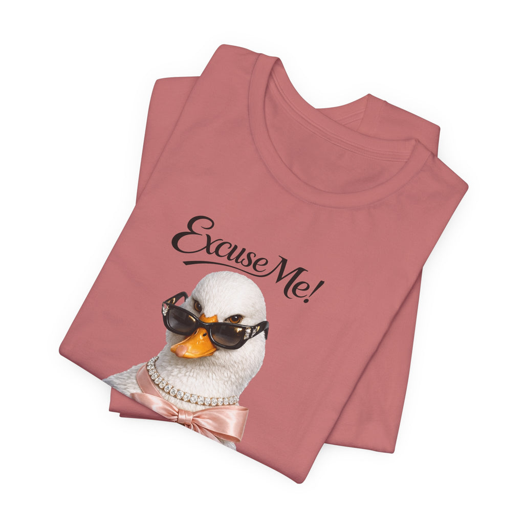 Excuse Me ! T-shirt Cygne Stylé — T-shirt graphique avec lunettes de soleil mignonnes et nœud papillon
