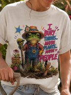 Gardener Frog T‑Shirt — "I Bury Things... Maybe Plants, Maybe People" Funny Gardening Tee