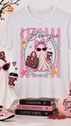 Halloween, but make it girly, chic & effortlessly stylish 🎀👻🩷

Meet the Boojee Halloween T-Shirt, featuring a glamorous ghost with cat-eye sunglasses, a pink bow, leopard-print accessories and playful pastel details.

Perfect for adding a fashion-forward Halloween vibe to your fall wardrobe. Style it with jeans, an oversized cardigan or your favorite jacket for the ultimate spooky-chic look. 🖤🎃

Because Halloween has never looked this fashionable.

#Halloween #HalloweenTShirt #WomensFashion #Boojee #Ha